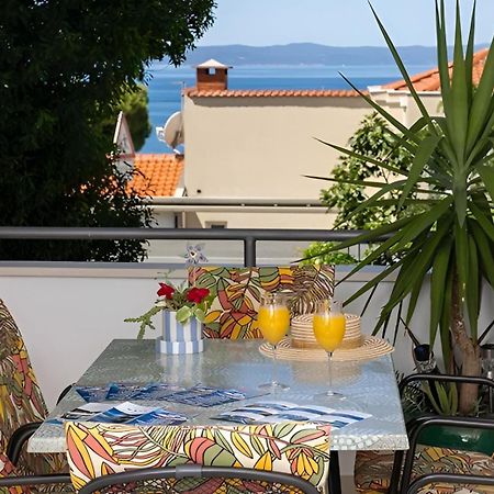 Apartments Irena Tučepi Eksteriør billede