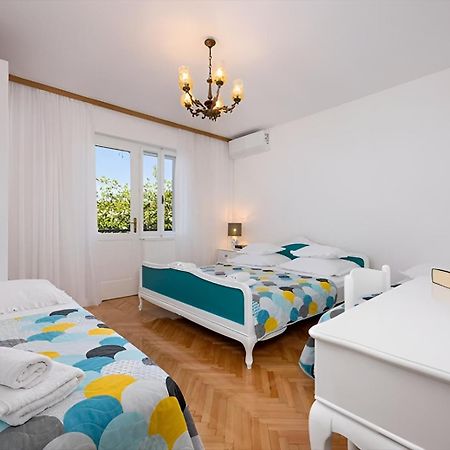 Apartments Irena Tučepi Eksteriør billede