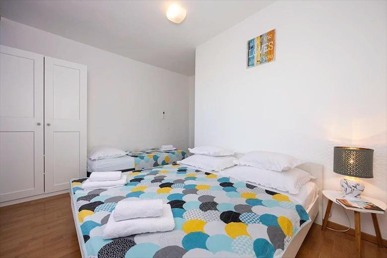 Apartments Irena Tučepi Eksteriør billede