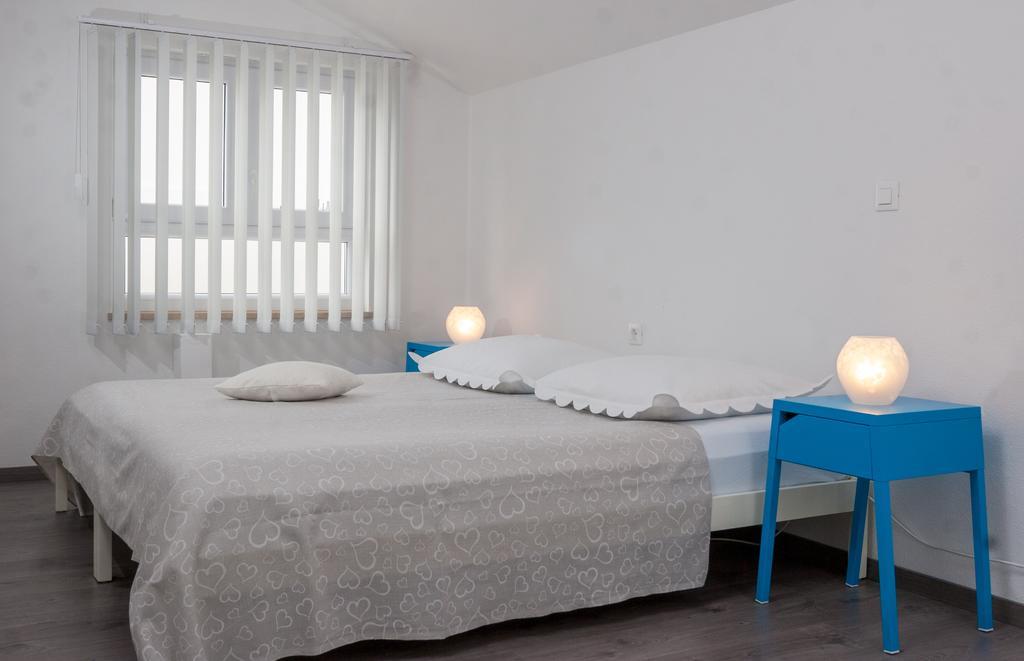 Apartments Irena Tučepi Eksteriør billede